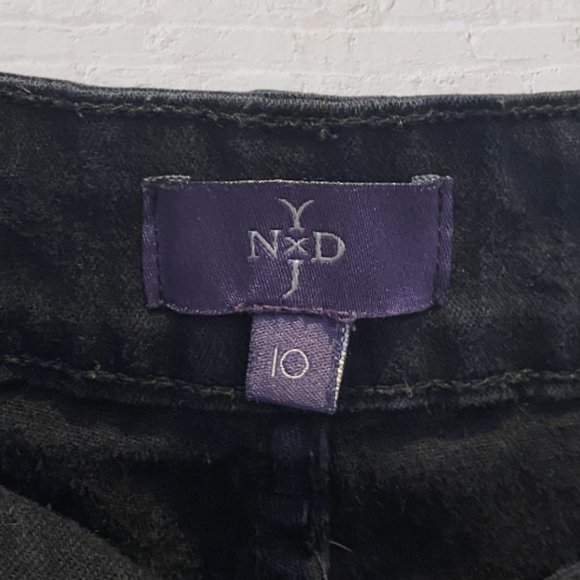 NYDJ -- Jeans, Black Straight Cut, Rhinestone Detail on Back Pockets - Picture 10 of 13